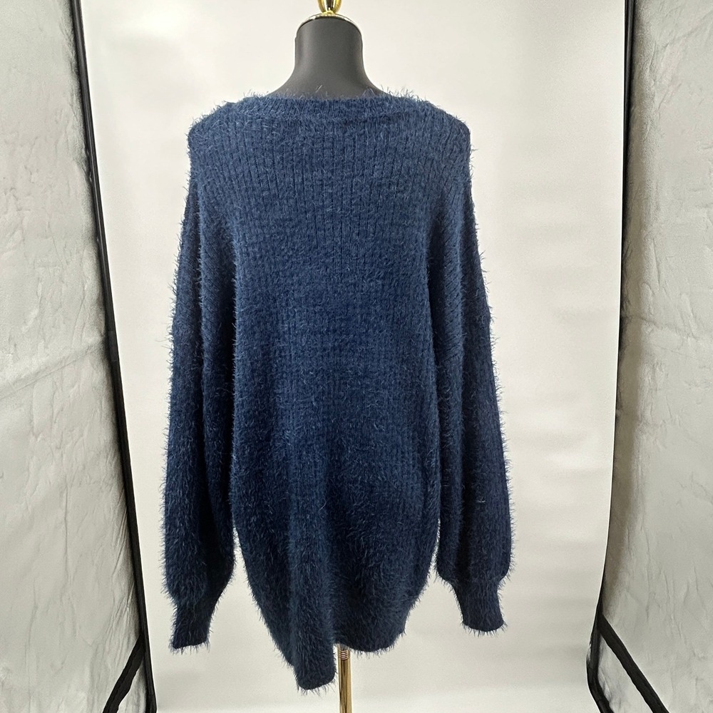 Lulus Navy Blue Eyelash Knit Crewneck Sweater Oversized ML NWT Cozycore - Picture 2 of 6